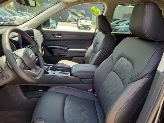 2026 Super Black Nissan Pathfinder Platinum FWD SUV