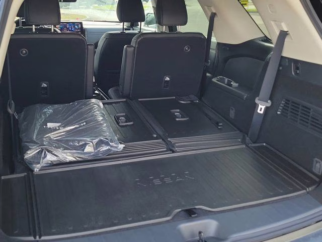 2026 Boulder Gray Nissan Pathfinder Platinum FWD SUV