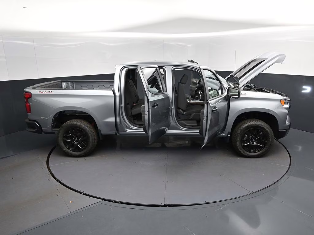 2026 Sterling Chevrolet Silverado 1500 LT Trail Boss 4X4 Truck