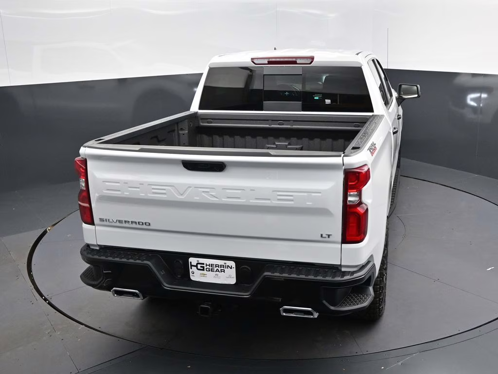 2026 Summit White Chevrolet Silverado 1500 LT Trail Boss 4X4 Truck