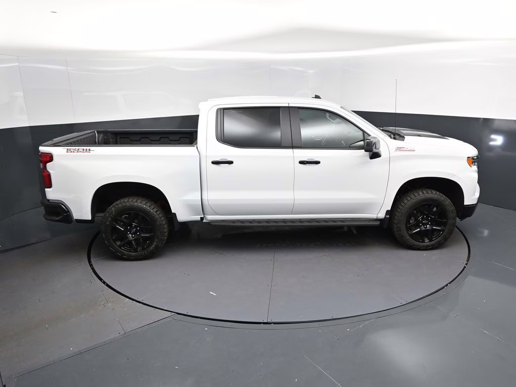 2026 Summit White Chevrolet Silverado 1500 LT Trail Boss 4X4 Truck