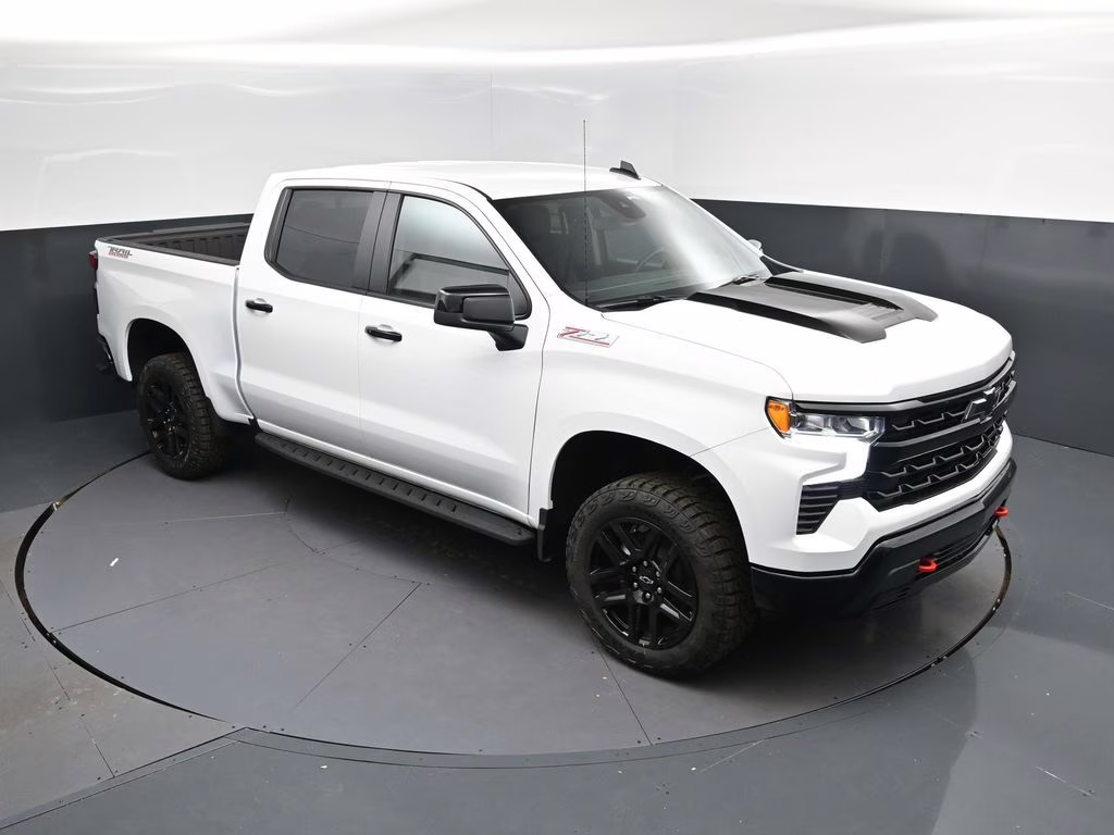 2026 Summit White Chevrolet Silverado 1500 LT Trail Boss 4X4 Truck