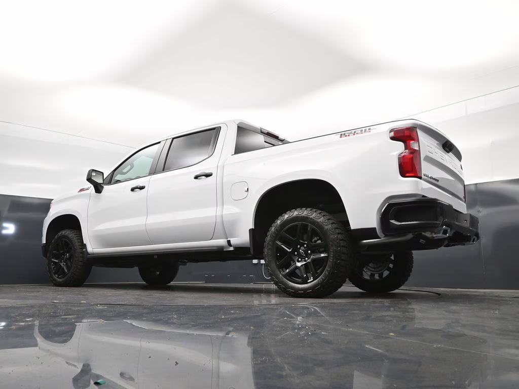 2026 Summit White Chevrolet Silverado 1500 LT Trail Boss 4X4 Truck