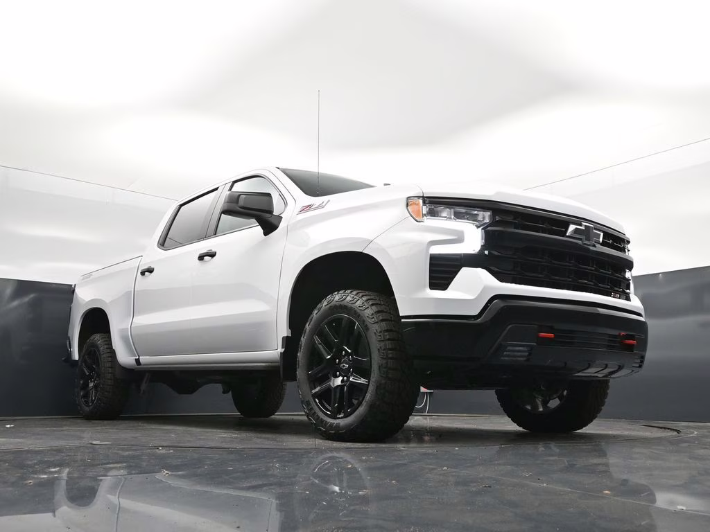 2026 Summit White Chevrolet Silverado 1500 LT Trail Boss 4X4 Truck