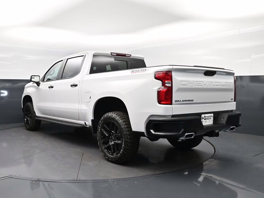 2026 Summit White Chevrolet Silverado 1500 LT Trail Boss 4X4 Truck
