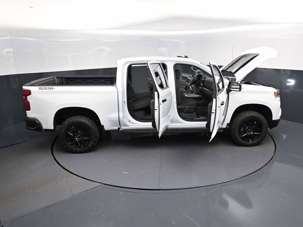 2026 Summit White Chevrolet Silverado 1500 LT Trail Boss 4X4 Truck