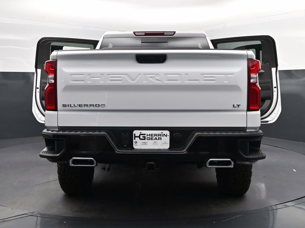 2026 Summit White Chevrolet Silverado 1500 LT Trail Boss 4X4 Truck