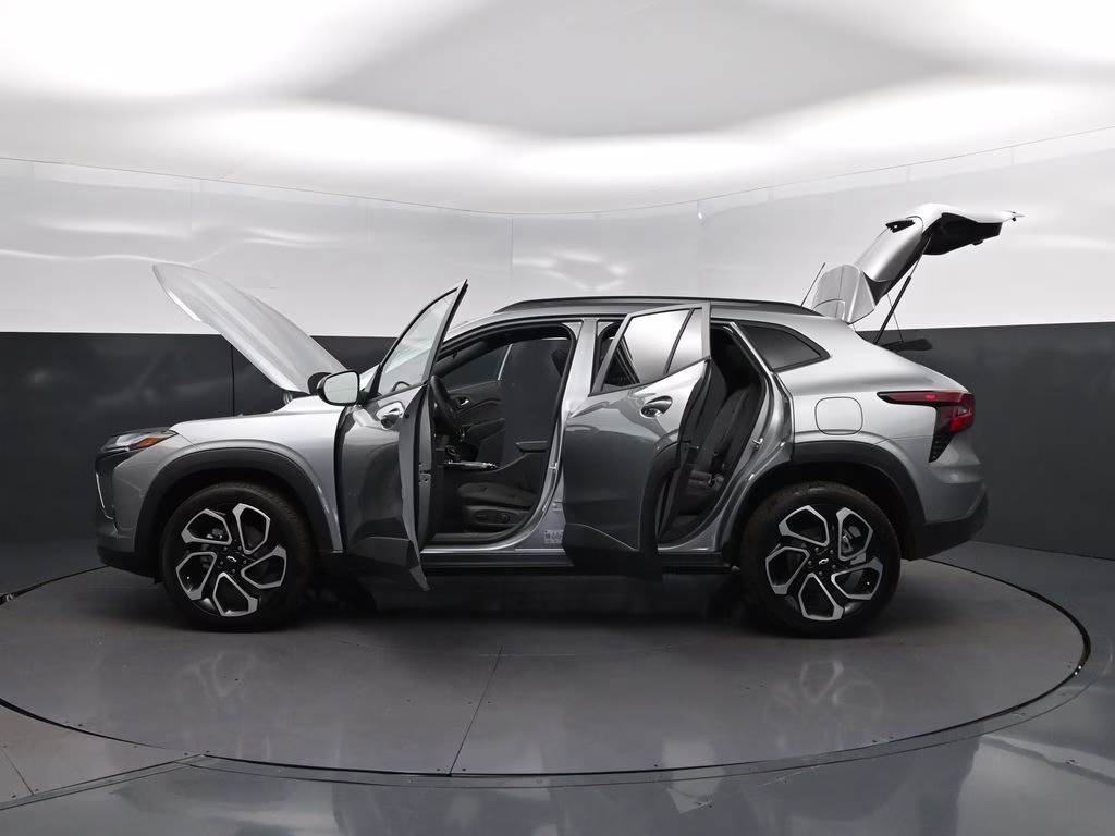 2026 Sterling Gray Metallic Chevrolet Trax 2RS FWD SUV