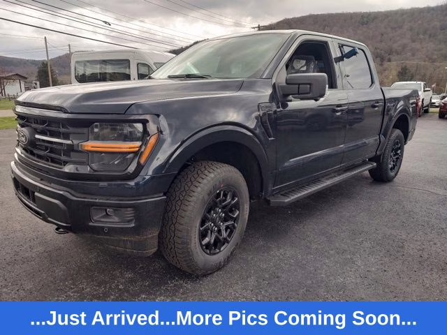 2026 Ford F-150 XLT SuperCrew 4WD Camioneta Todo terreno Automática