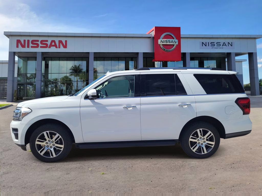 2024 Oxford White Ford Expedition Limited 4X4 SUV