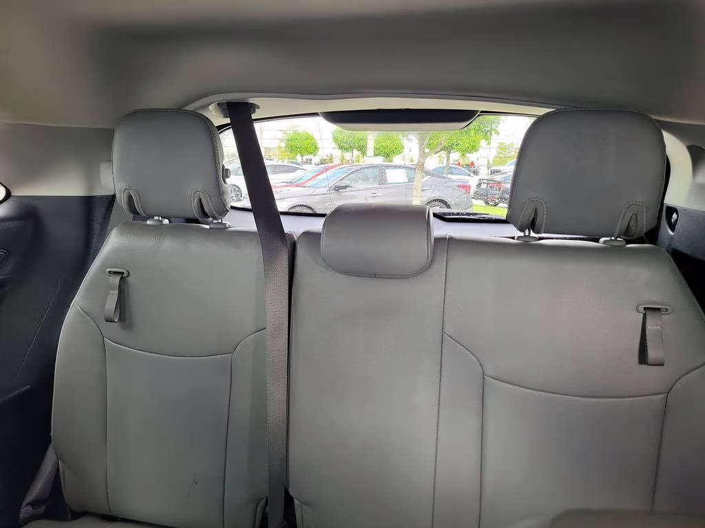 2025 Celestial Silver Metallic Toyota Sienna XLE FWD Van