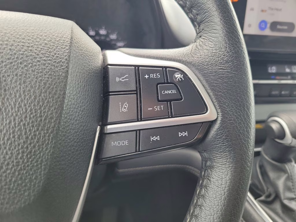 2025 Celestial Silver Metallic Toyota Sienna XLE FWD Van