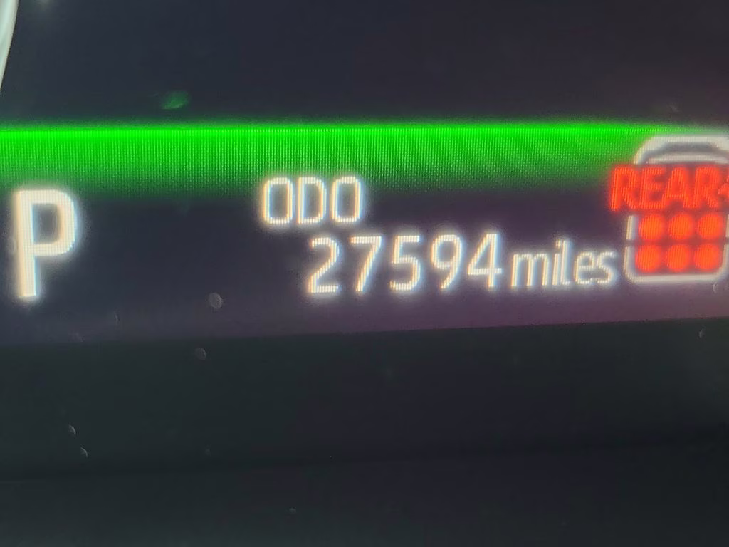 2025 Celestial Silver Metallic Toyota Sienna XLE FWD Van