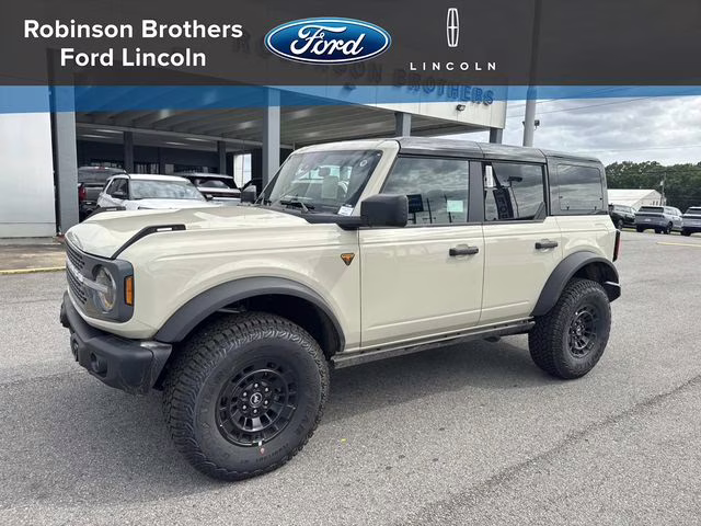 2026 Desert Sand Ford Bronco Badlands 4X4 SUV