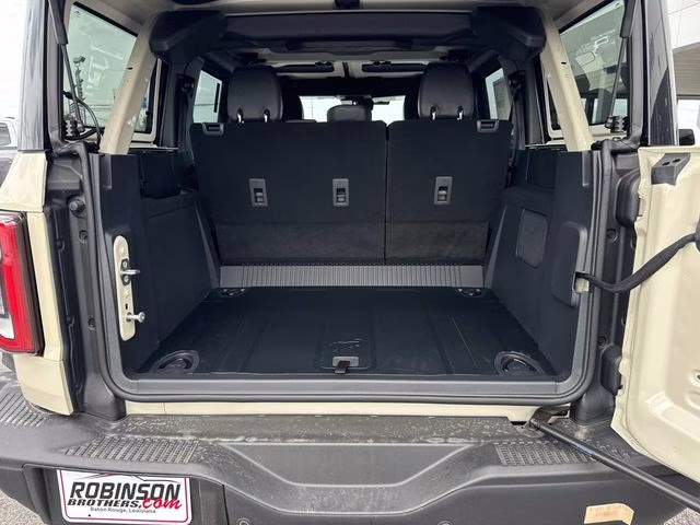 2026 Desert Sand Ford Bronco Badlands 4X4 SUV