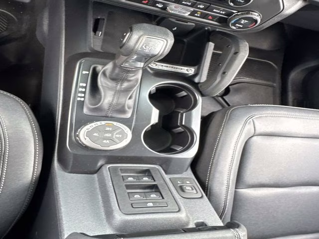 2026 Desert Sand Ford Bronco Badlands 4X4 SUV