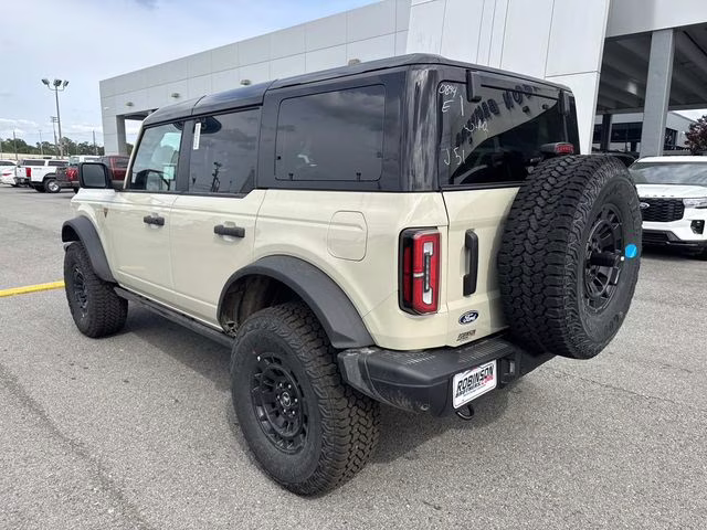 2026 Desert Sand Ford Bronco Badlands 4X4 SUV