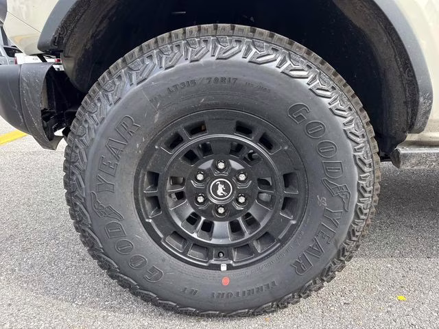 2026 Desert Sand Ford Bronco Badlands 4X4 SUV