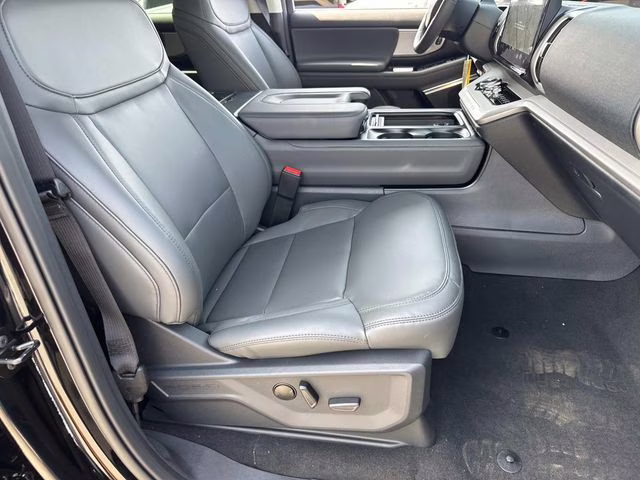 2026 Black Ford Expedition Active RWD SUV
