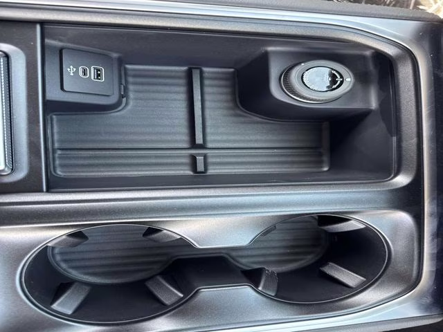 2026 Black Ford Expedition Active RWD SUV