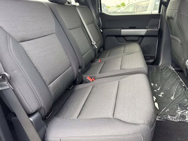 2026 Oxford White Ford F-150 XLT 4X4 Truck