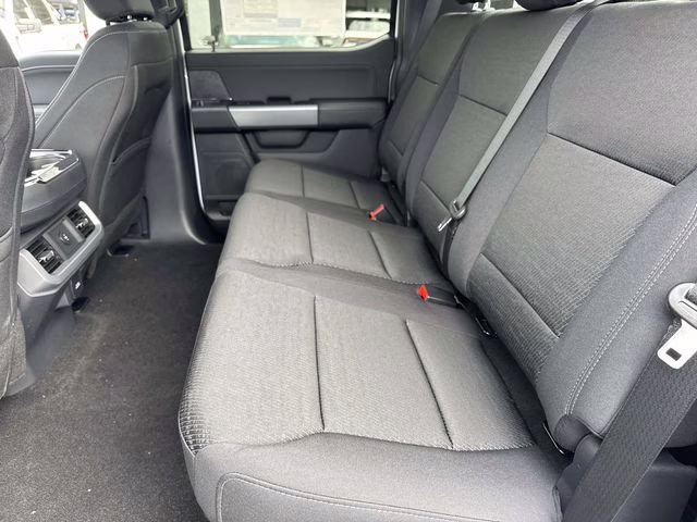 2026 Oxford White Ford F-150 XLT 4X4 Truck