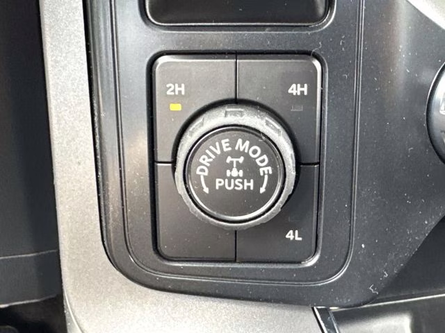 2026 Oxford White Ford F-150 XLT 4X4 Truck