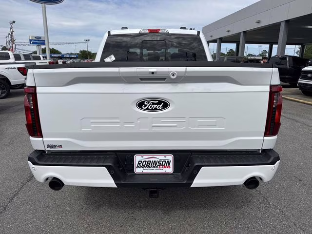 2026 Oxford White Ford F-150 XLT 4X4 Truck