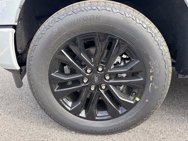 2026 Avalanche Ford F-150 XLT 4X4 Truck