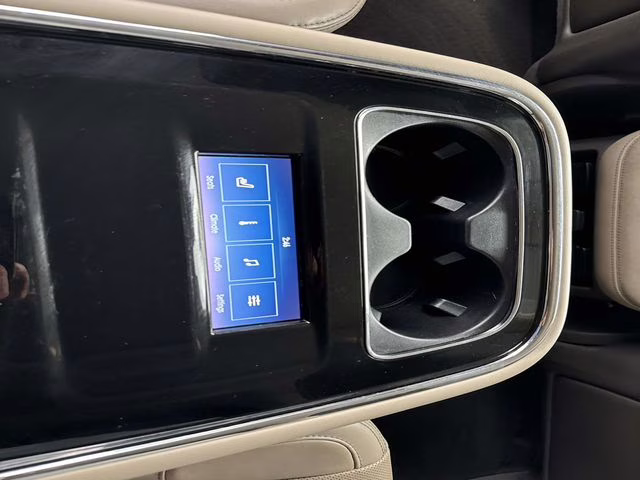 2023 White Metallic Lincoln Navigator Reserve RWD SUV