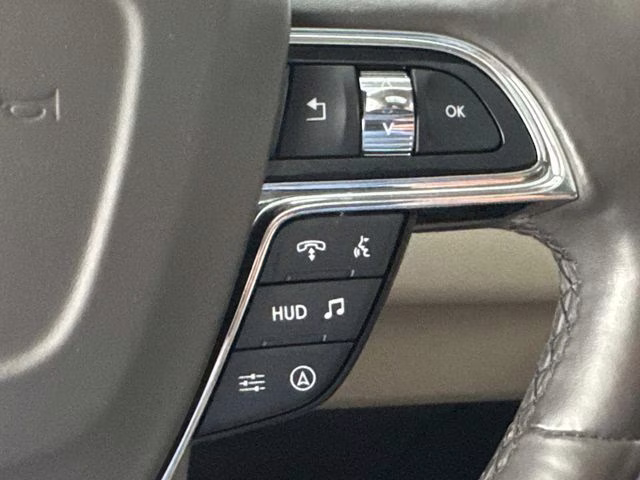 2023 White Metallic Lincoln Navigator Reserve RWD SUV