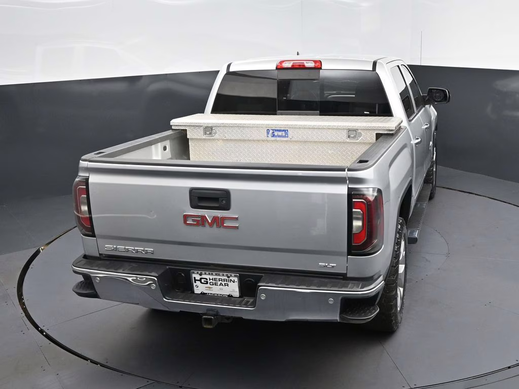 2018 Quicksilver Metallic GMC Sierra 1500 SLT 4X4 Truck
