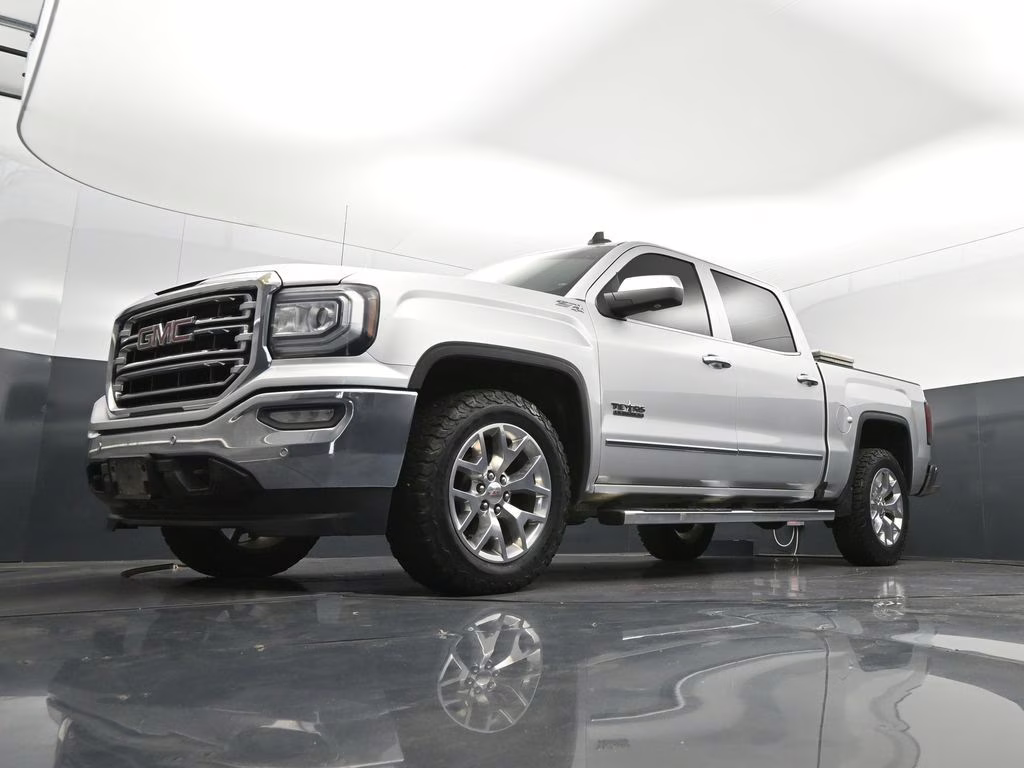 2018 Quicksilver Metallic GMC Sierra 1500 SLT 4X4 Truck