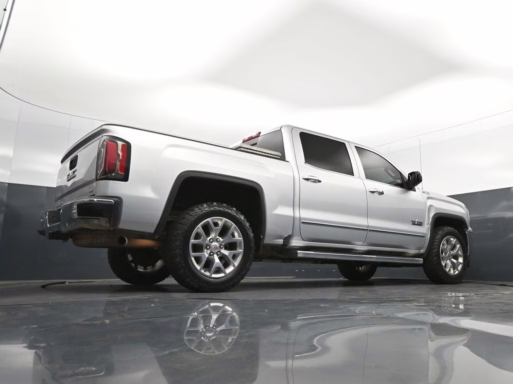 2018 Quicksilver Metallic GMC Sierra 1500 SLT 4X4 Truck