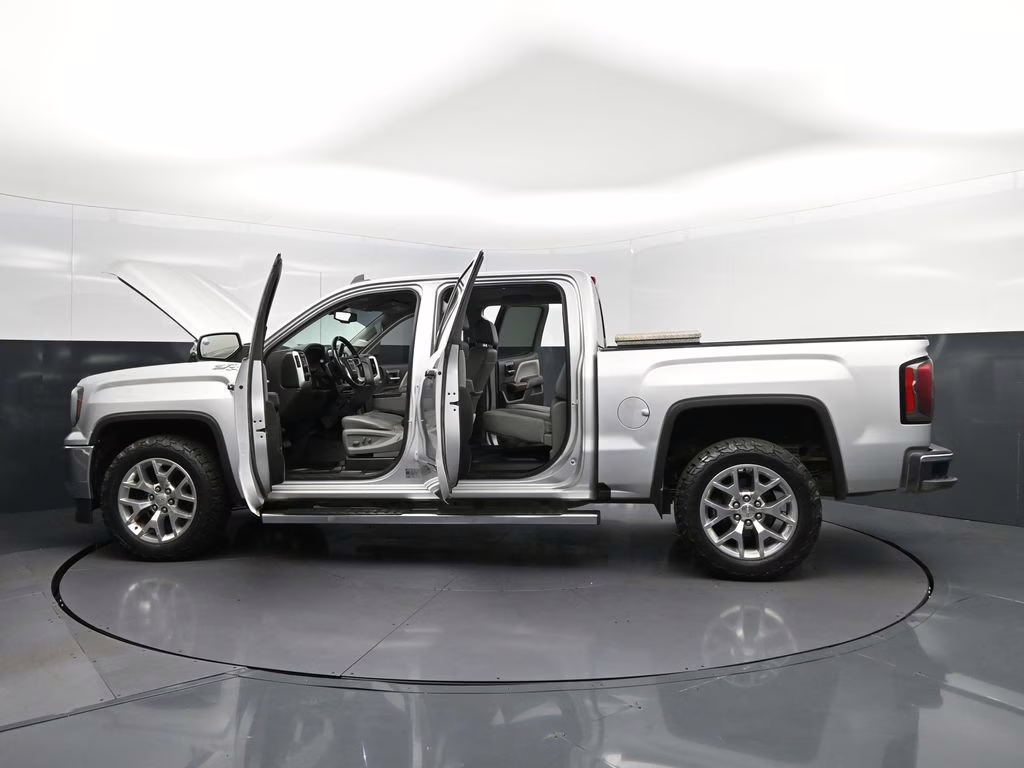 2018 Quicksilver Metallic GMC Sierra 1500 SLT 4X4 Truck