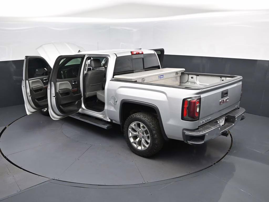 2018 Quicksilver Metallic GMC Sierra 1500 SLT 4X4 Truck