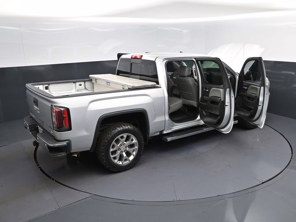 2018 Quicksilver Metallic GMC Sierra 1500 SLT 4X4 Truck