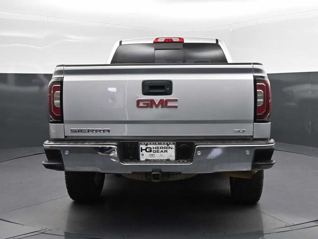 2018 Quicksilver Metallic GMC Sierra 1500 SLT 4X4 Truck
