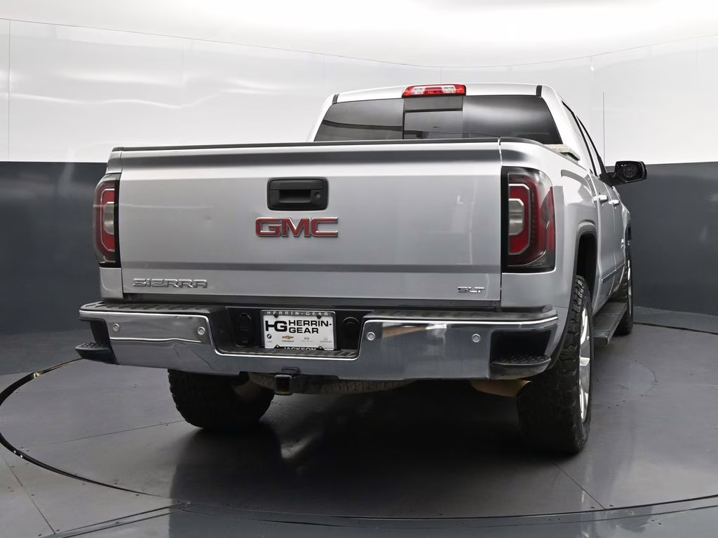 2018 Quicksilver Metallic GMC Sierra 1500 SLT 4X4 Truck
