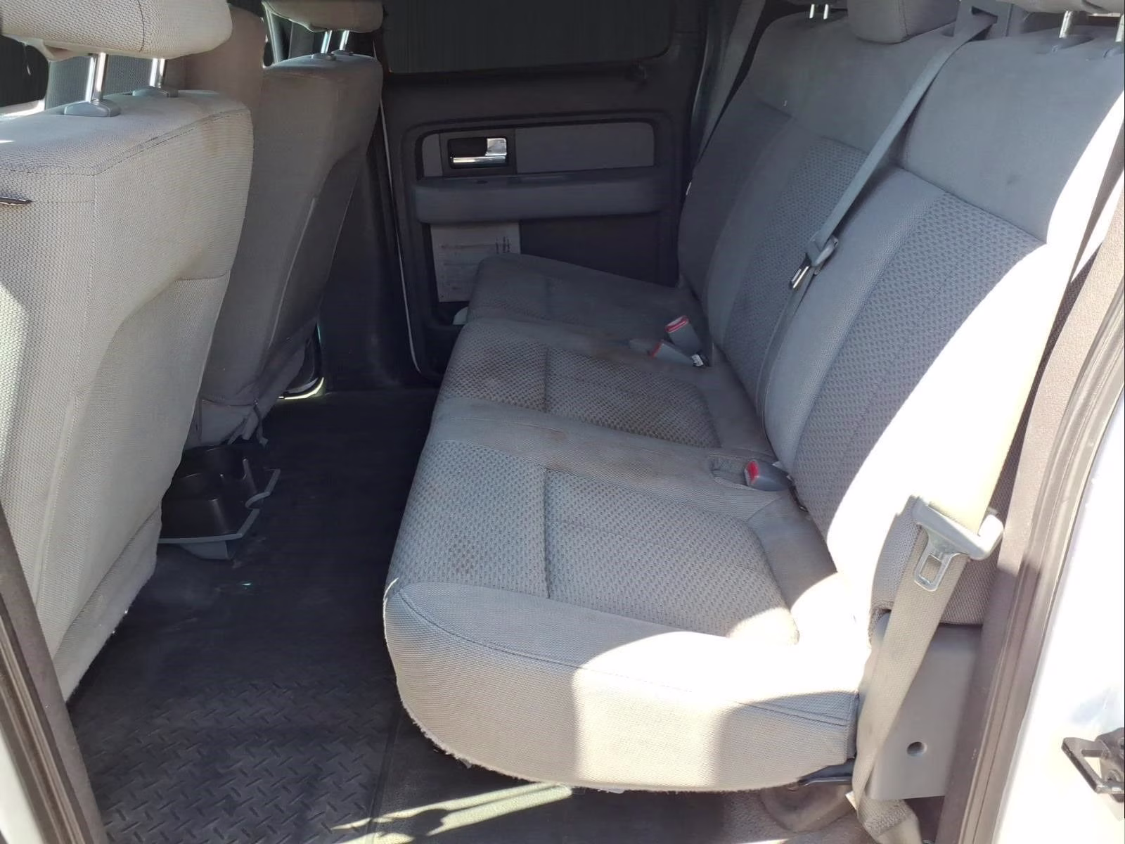 2014 Oxford White Ford F-150 XL RWD Truck