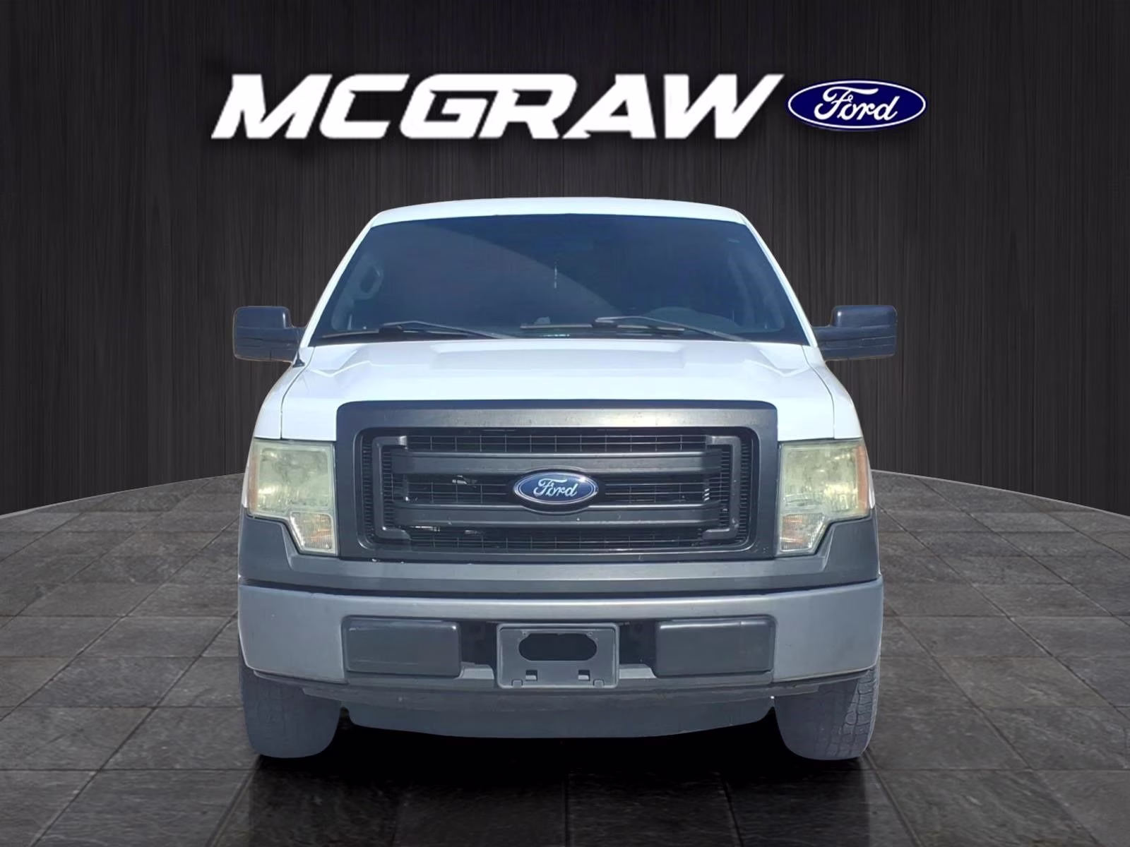 2014 Oxford White Ford F-150 XL RWD Truck