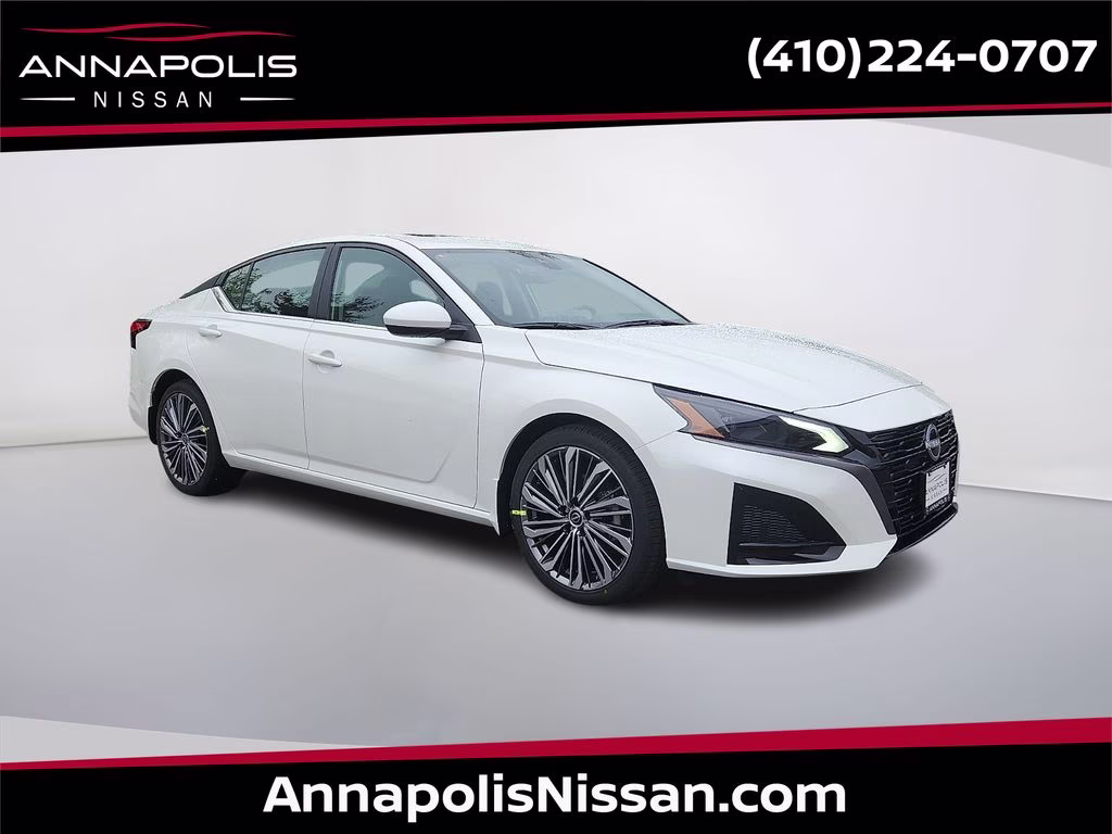 2026 Pearl White Tricoat Nissan Altima 2.5 SV FWD Sedan