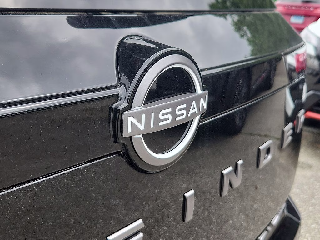 2026 Super Black Nissan Pathfinder SL 4X4 SUV