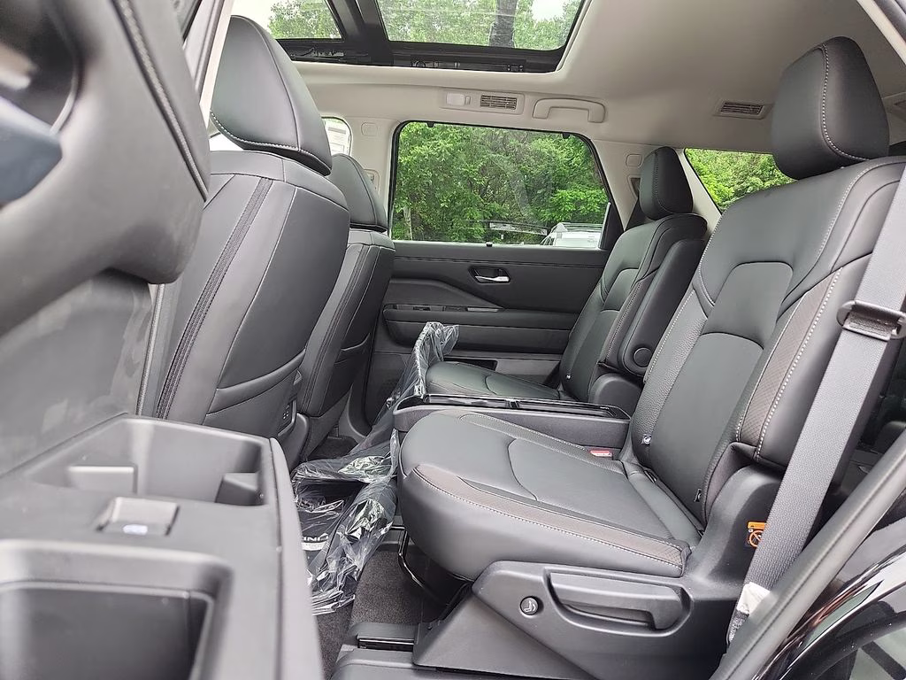 2026 Super Black Nissan Pathfinder SL 4X4 SUV