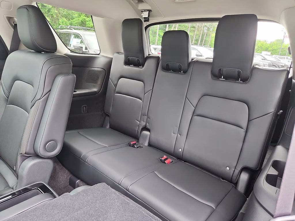 2026 Super Black Nissan Pathfinder SL 4X4 SUV