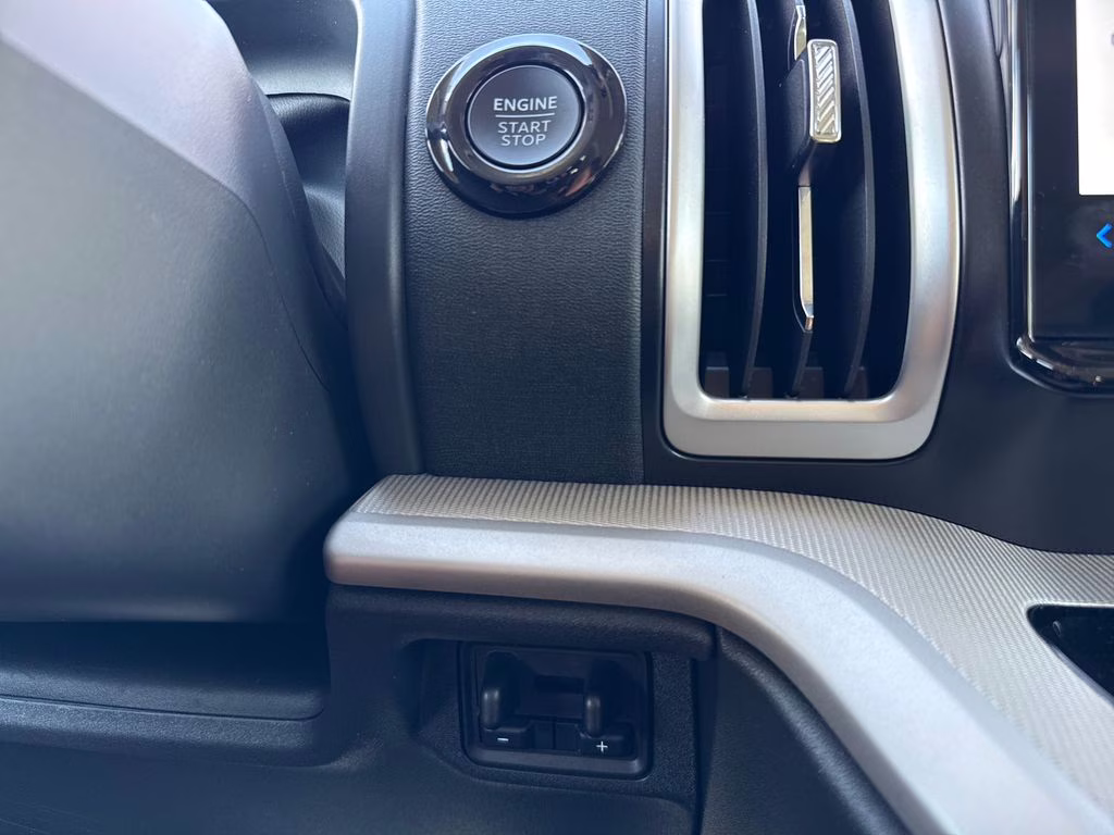2025 Agate Black Metallic Ford Expedition Active RWD SUV
