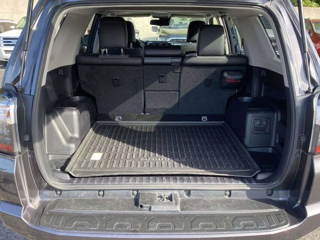 2021 Magnetic Gray Metallic Toyota 4Runner SR5 Premium 4X4 SUV