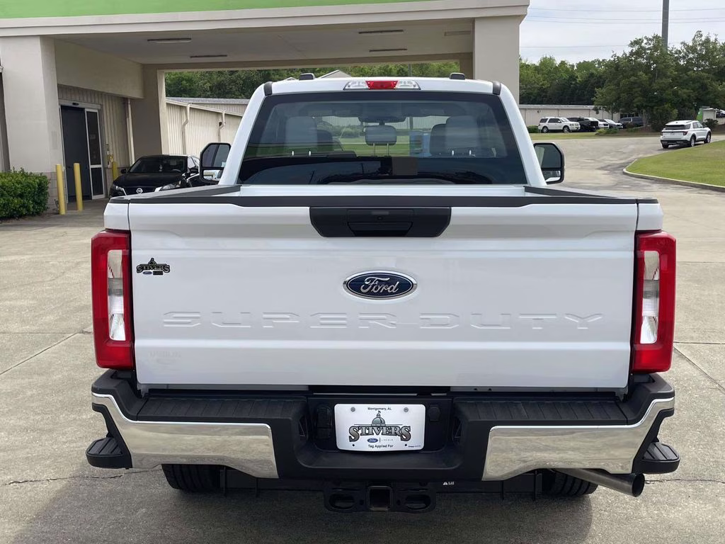 2026 Oxford White Ford Super Duty F-250 SRW XL RWD Truck