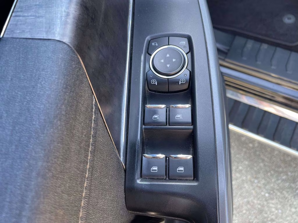 2022 Agate Black Metallic Ford F-150 Lariat 4X4 Truck