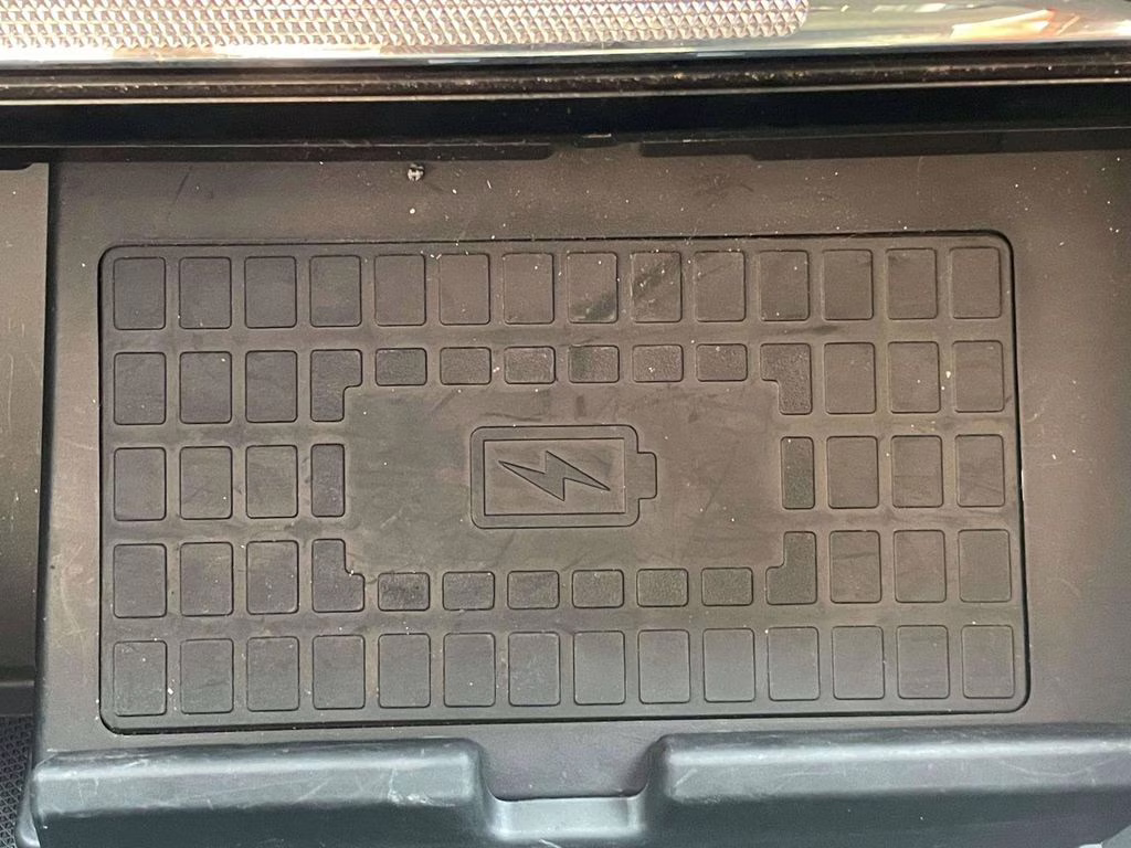 2022 Agate Black Metallic Ford F-150 Lariat 4X4 Truck